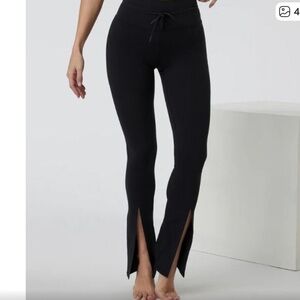 Vuori Black Leggings